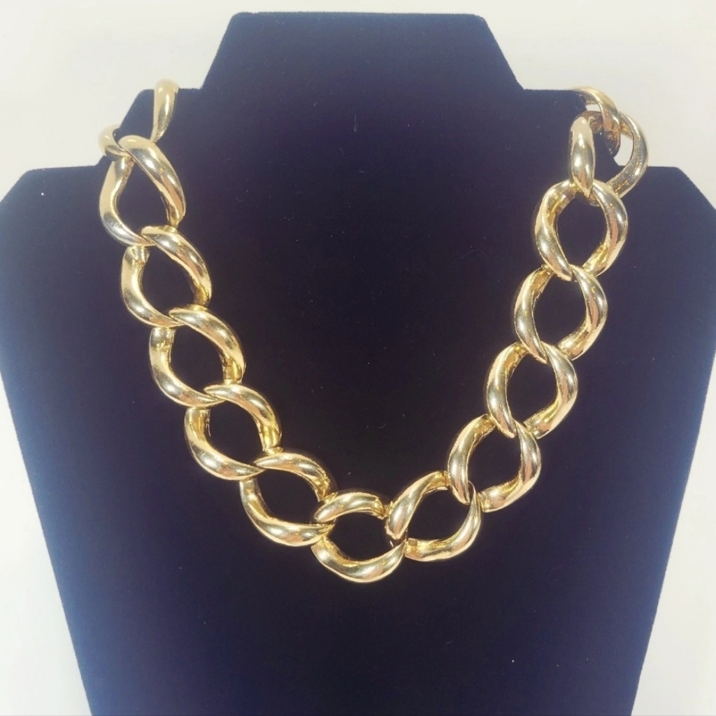 Vintage Gay Boyer Signed Link Goldtone Collar Necklace 17